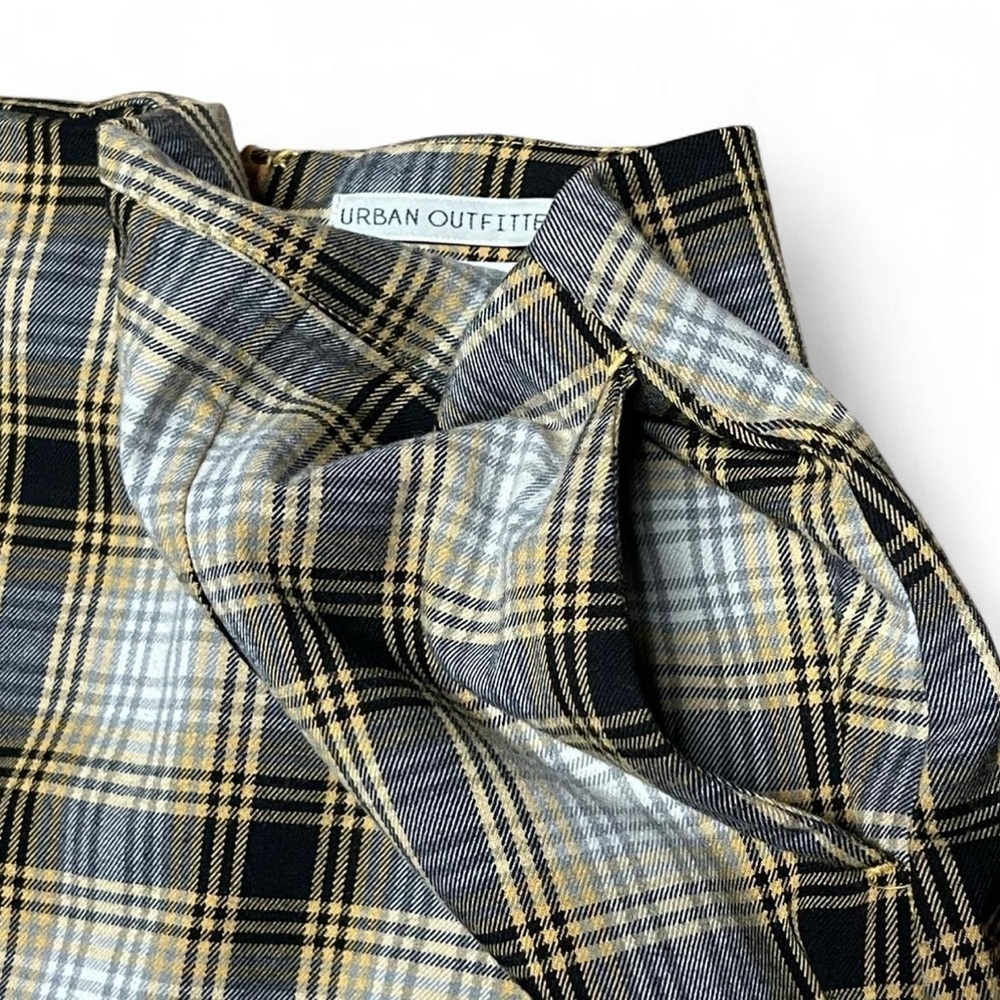 URBAN OUTFITTERS Women's Yellow/Black Plaid Back-Zip Mini Skirt Size Large - Picture 3 of 10